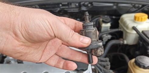 Клапан адсорбера: ознаки несправності