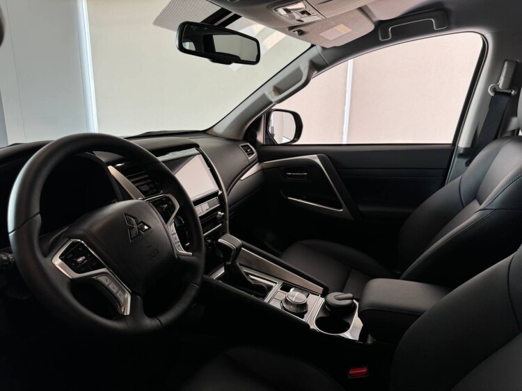 PAJERO SPORT ULTIMATE 3.0 V.6 8AT 4WD