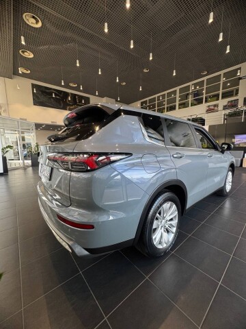 OUTLANDER INTENSE 2.5 CVT 4WD