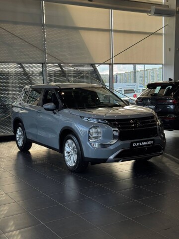 OUTLANDER INTENSE 2.5 CVT 4WD