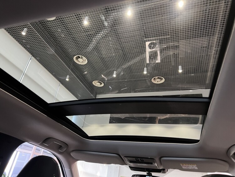 OUTLANDER ULTIMATE 2.5 CVT 4WD