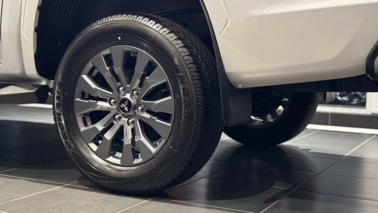 L200 2.4 6AT Ultimate 4WD