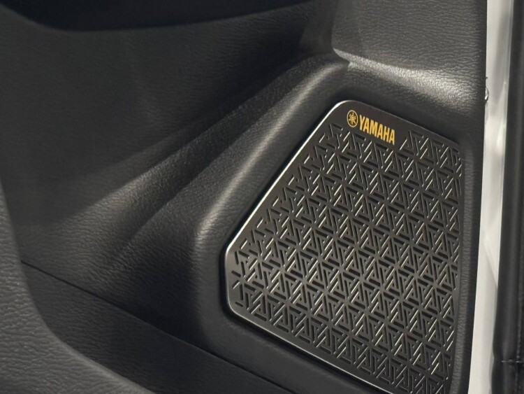 OUTLANDER ULTIMATE 2.5 CVT 4WD