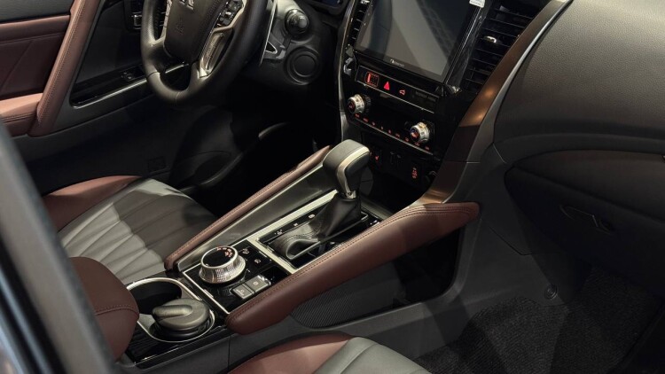 PAJERO SPORT ULTIMATE 3.0V6 8АТ Super Select 4WD-II