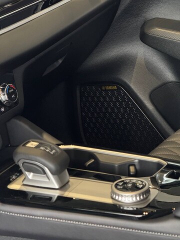 OUTLANDER ULTIMATE 2.5 CVT 4WD