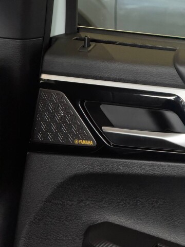 OUTLANDER ULTIMATE 2.5 CVT 4WD