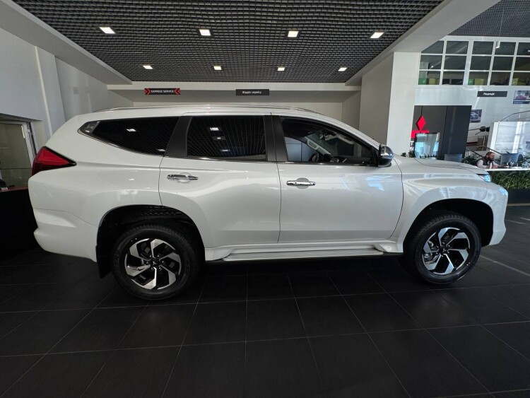 PAJERO SPORT ULTIMATE 3.0V6 8АТ Super Select 4WD-II