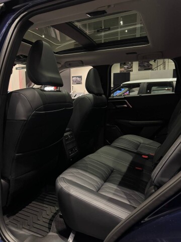 OUTLANDER ULTIMATE 2.5 CVT 4WD