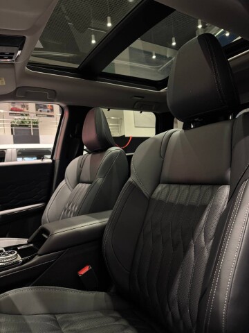 OUTLANDER ULTIMATE 2.5 CVT 4WD