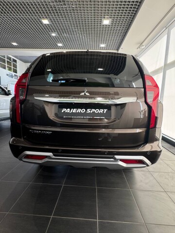 PAJERO SPORT ULTIMATE 3.0V6 8AT 4WD