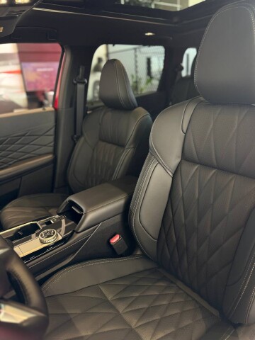 OUTLANDER ULTIMATE 2.5 CVT 4WD