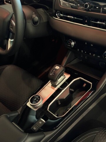 OUTLANDER BUSINESS 2.5 CVT 2WD