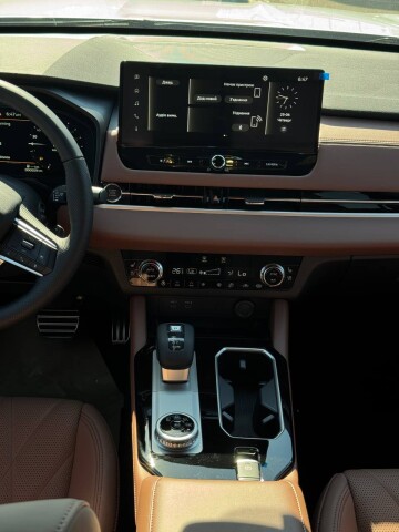 OUTLANDER INTENSE 2.5 CVT 4WD