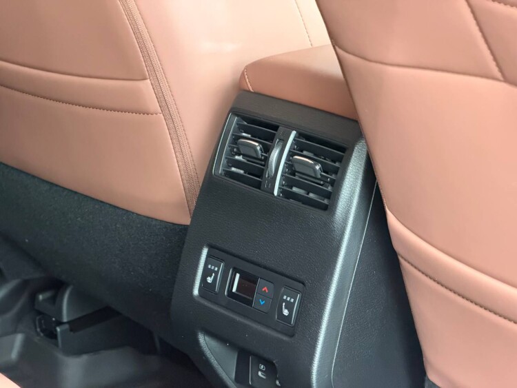 OUTLANDER ULTIMATE PLUS 2.5 CVT 4WD