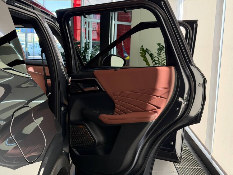 OUTLANDER ULTIMATE PLUS 2.5 CVT 4WD