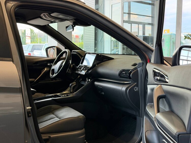 ECLIPSE CROSS INSTYLE 1.5 CVT 4WD