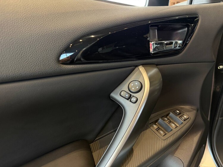 ECLIPSE CROSS INSTYLE 1.5 CVT 4WD