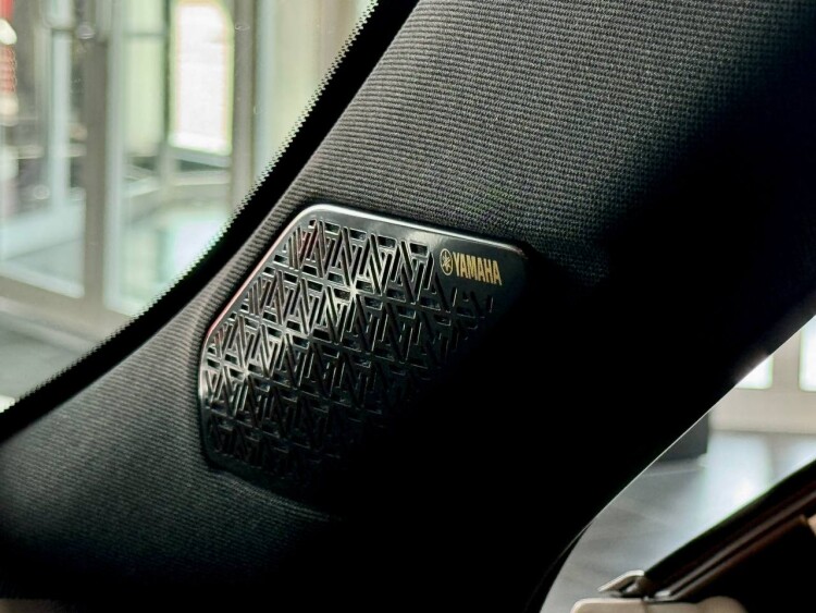 OUTLANDER ULTIMATE SAM 2.5 CVT 4WD