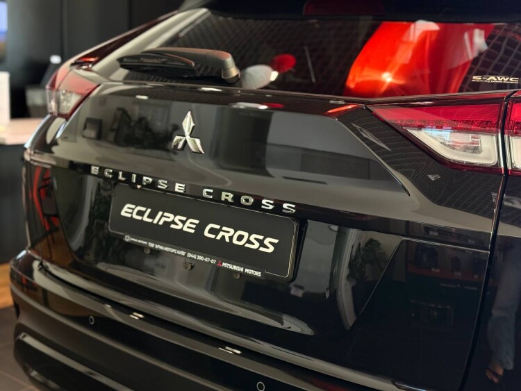 ECLIPSE CROSS INSTYLE 1.5 CVT 4WD (чорний аметисовий металік - X42)
