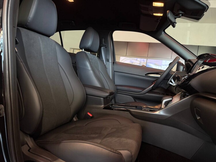 ECLIPSE CROSS INSTYLE 1.5 CVT 4WD (чорний аметисовий металік - X42)