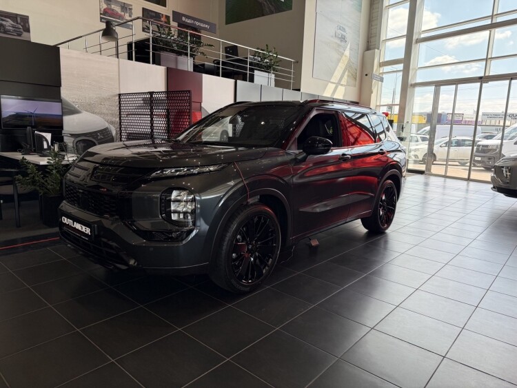 OUTLANDER ULTIMATE BLACK 2.5 CVT 4WD (Графітовий металік з чорним дахом XFU)