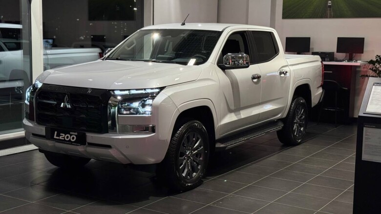 L200 2.4 6AT Ultimate 4WD