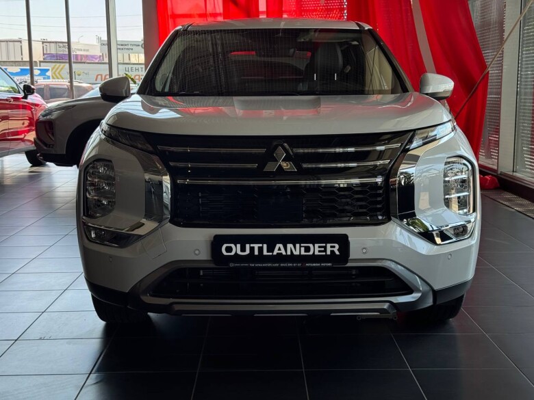 OUTLANDER INTENSE 2.5 CVT 4WD