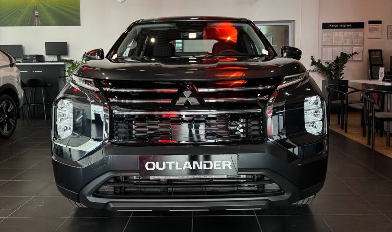 OUTLANDER BUSINESS 2.5 CVT 2WD (cірий графітовий металік - U28)